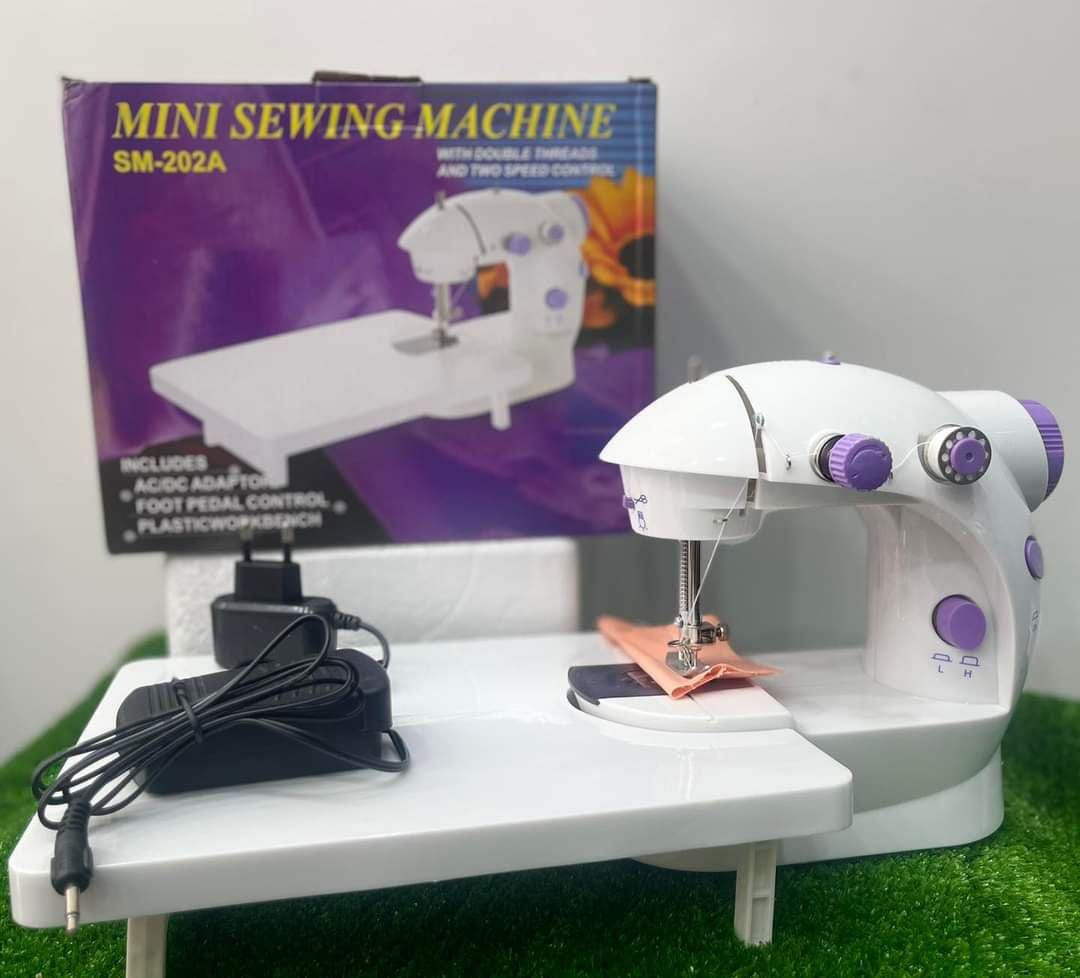 Mini Machine A Coudre Avec Table - الصورة 7