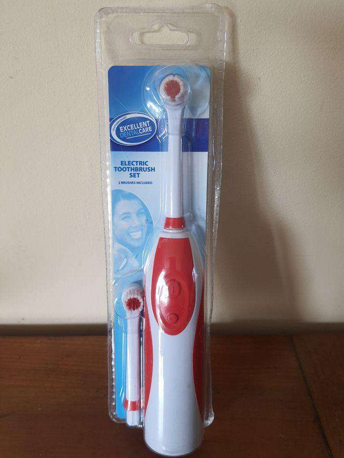 Electric Toothbrush Set - الصورة 4